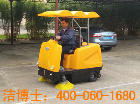 洁博士清扫车合作案例—广西来宾东塘凤凰有限公司