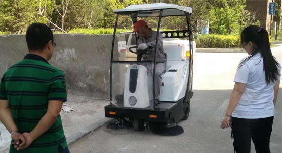 洁博士1380清扫车