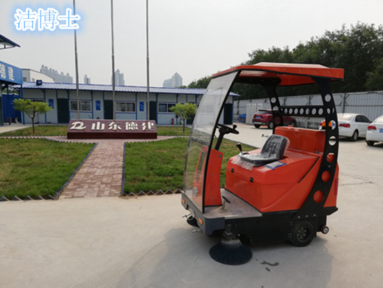 潔博士掃地車用戶現(xiàn)場